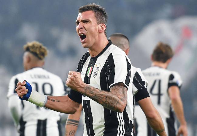 Tianjin Quanjian make €28 million offer for Mario Mandzukic