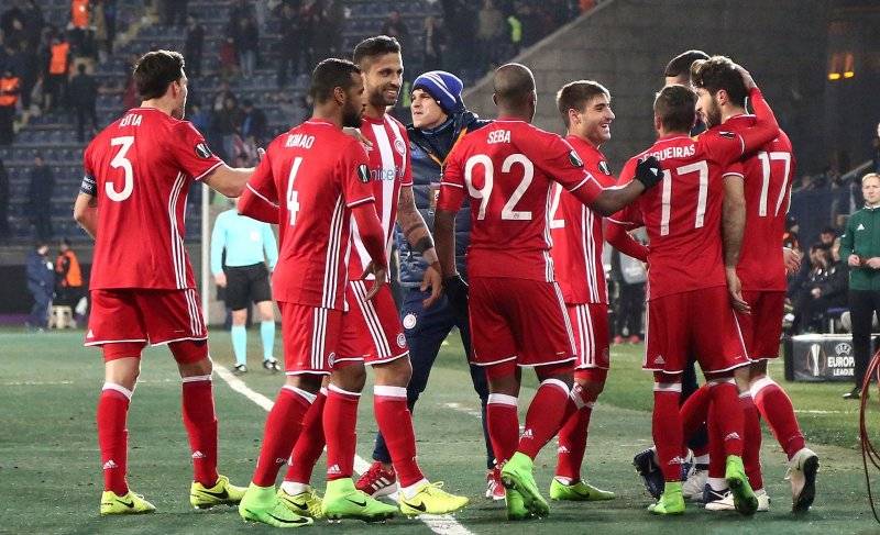 Iranian forward Ansarifard scores a brace to help Olympiacos advance in Europa League