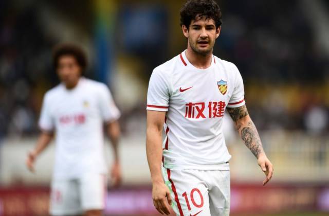 WATCH: Alexandre Pato has a nightmare debut at Tianjin Quanjian