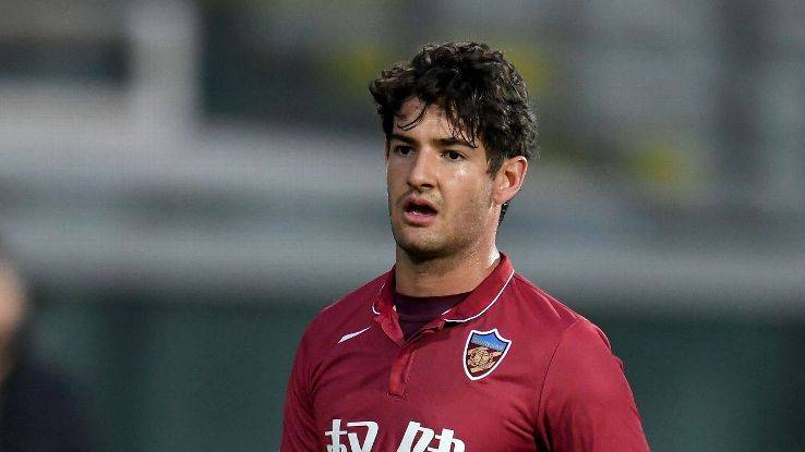 Video: Pato misses crucial penalty kick for Tianjin Quanjian