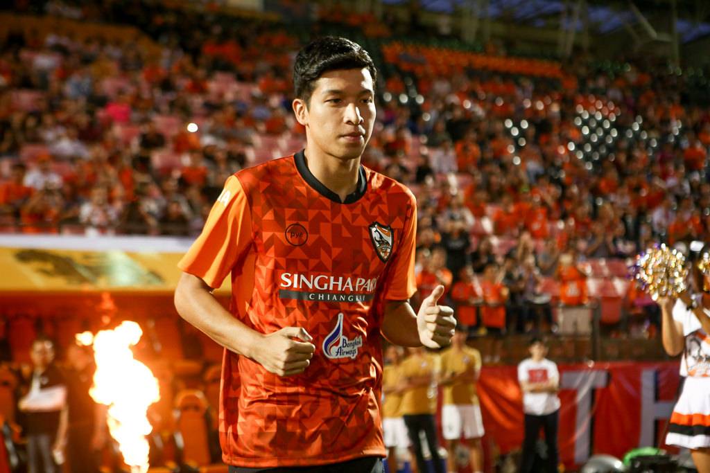 Japanese side offered loan contract for Tanaboon Kesarat