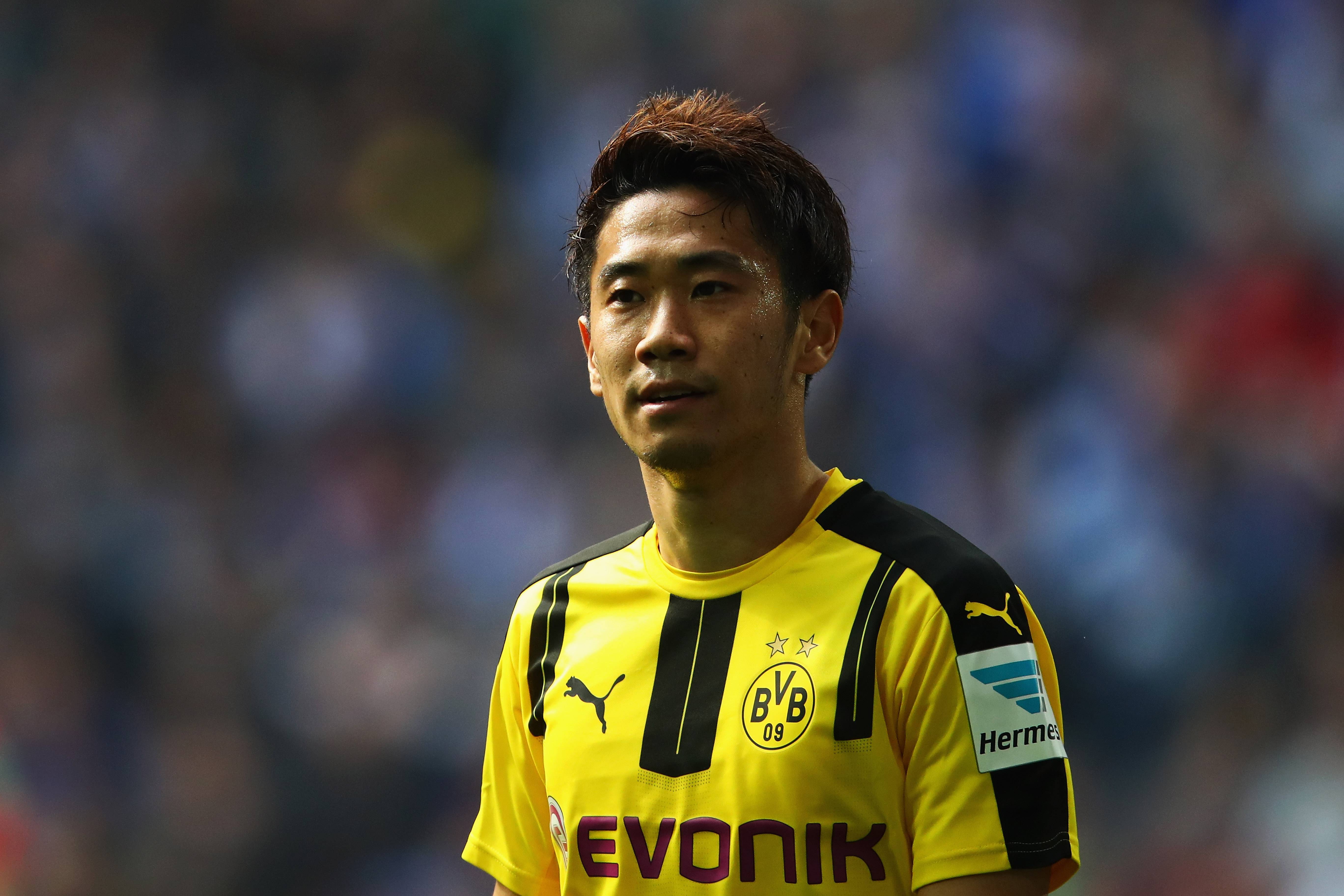 Shinji Kagawa pens new contract at Borussia Dortmund
