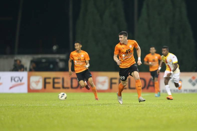 Felda United re-sign Brazilian forward Thiago Augusto Fernandes