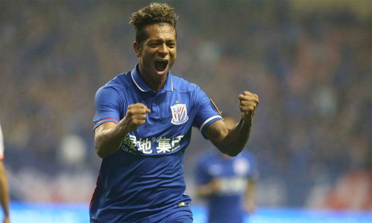 Fredy Guarin extends contract with Shanghai Shenhua