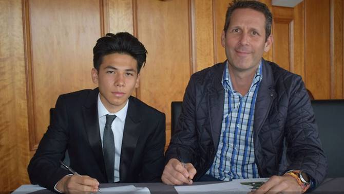 English club Fulham sign Singaporean football talent Ben Davis