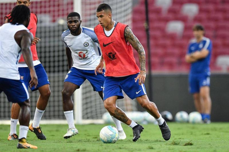 Kenedy sent home from Chelsea’s pre-season tour over offensive posts to Chinese