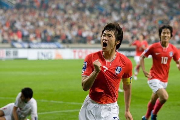 Park Ji-sung shows supports to South Korea national team before crucial World Cup qualifiers