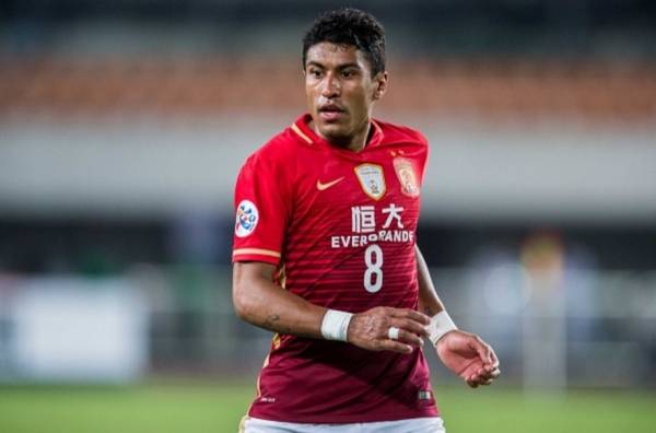 Paulinho rejoins Guangzhou Evergrande after one season at Barcelona