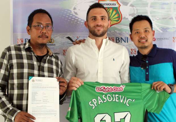 Ilija Spasojevic returns to Indonesia after signing for Bhayangkara FC