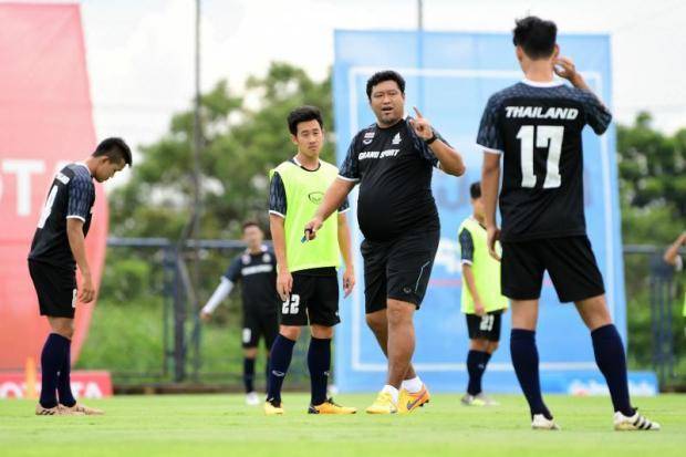 Thailand U22 coach Worrawoot Srimakha: Nobody is guaranteed of a place in the team