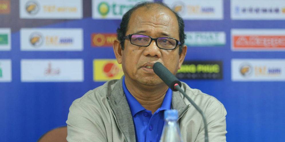 Emral Abus reunites with Persib Bandung as new head coach