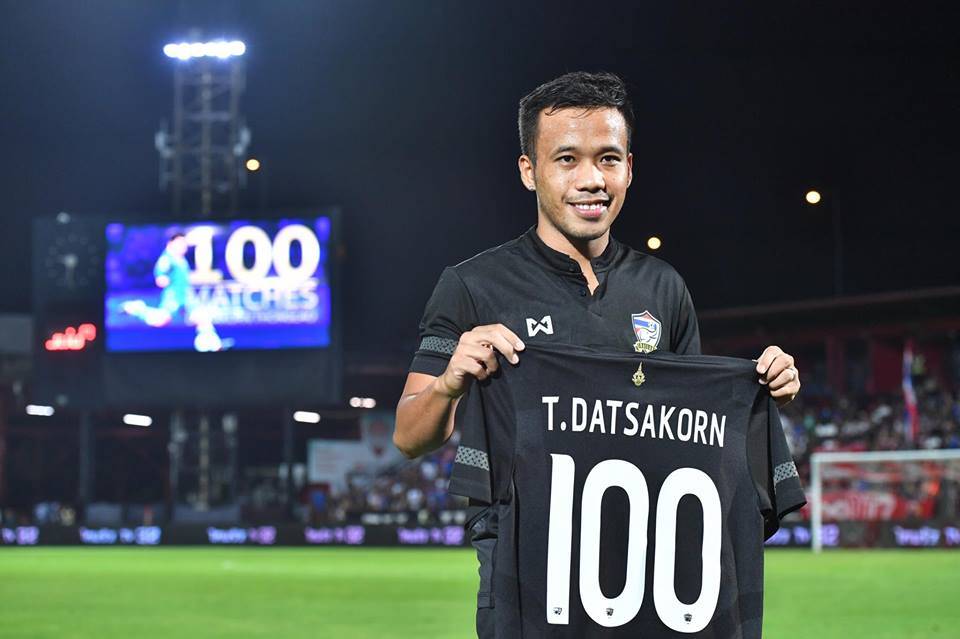 Centurion Datsakorn Thonglao shares the credit after Thailand win