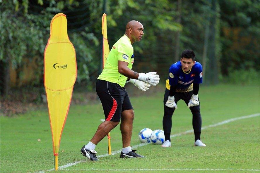 Coach Jason Brown: Vietnamese goalkeepers have quality to play in Europe