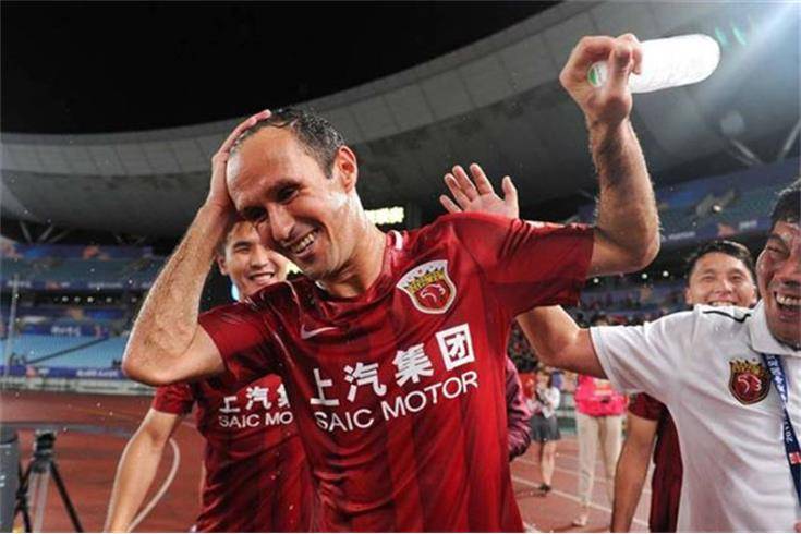 Shanghai SIPG defender Carvalho handed 7-month sentence over tax fraud
