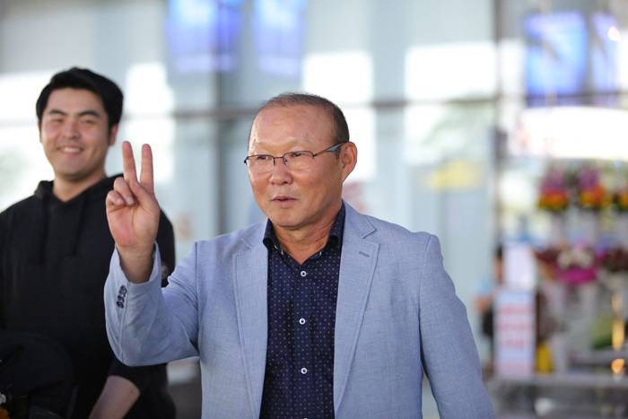 New coach Park Hang Seo arrives in Vietnam