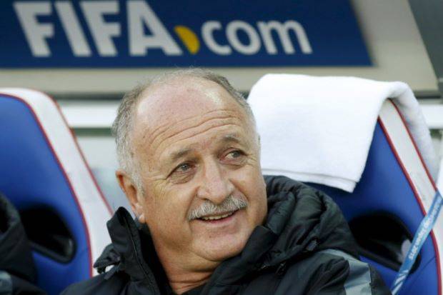 Scolari handed three-game touch line ban in Chinese Super League