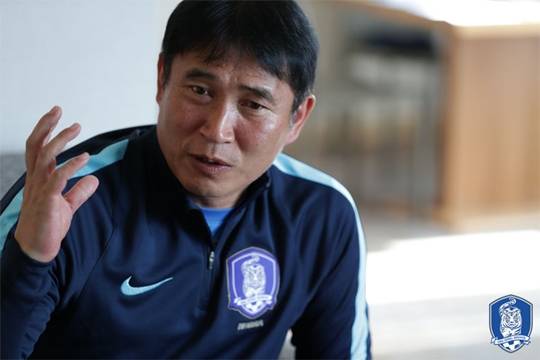 Korea Sack U-23 Head Coach Kim Bong-gil