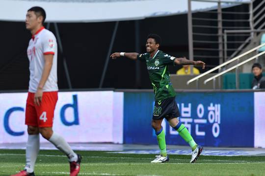 Jeonbuk’s squad depth saves the team