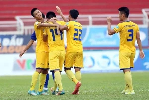 Song Lam Nghe An beat JDT to claim top spot at AFC Cup