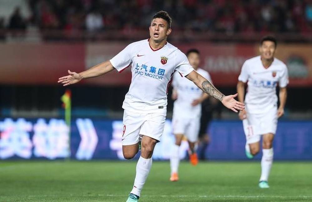 Shanghai SIPG stay top at Chinese Super League with a five-game winning streak