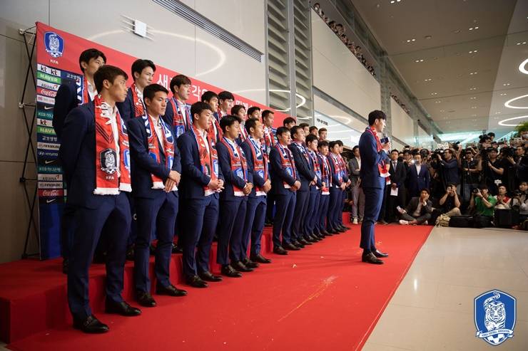 Eggs thrown at South Korea squad at home