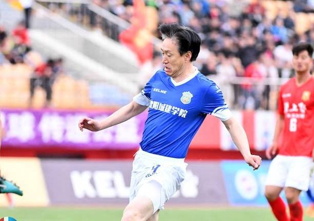 Shenyang Dongjin chairman becomes the oldest scorer in China football league