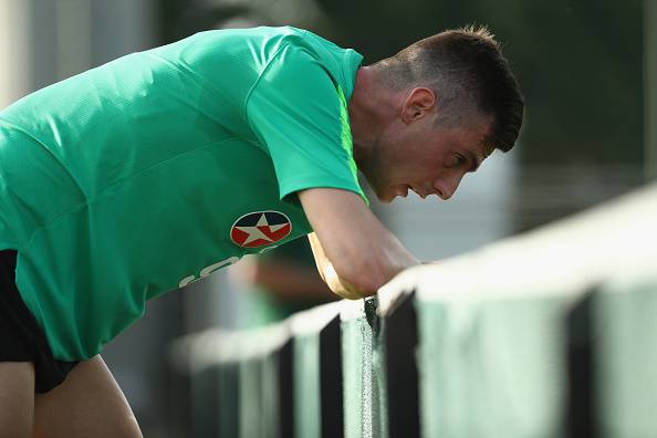 Coach Bert van Marwijk believes striker Tomi Juric could be fit in time for World Cup