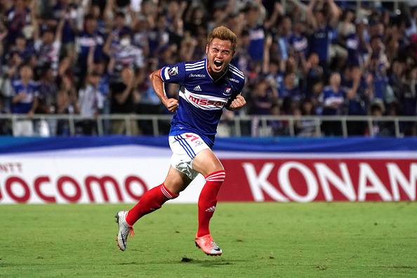 Theerathon Scores First Goal For Yokohama F. Marinos