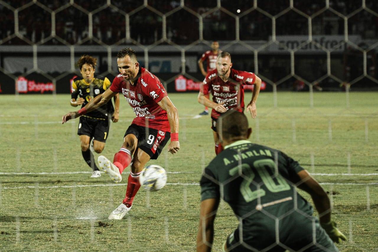 Bali United Edge Out 5-Goal Thriller in 17th Win