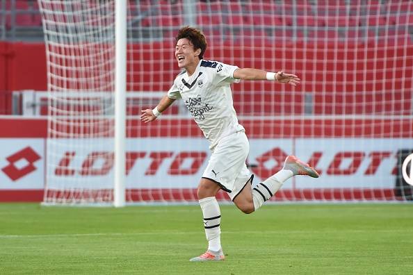 The Ex Gamba Osaka Korean Star Hwang Ui Jo Continues To Shine In League 1 Football Tribe Asia