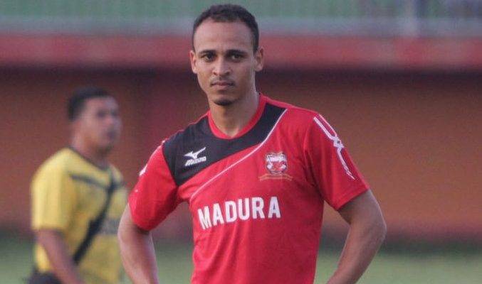 Peter Odemwingie open to India move