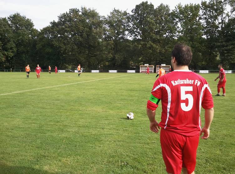 FV Karlsruhe, klub asal Jerman.