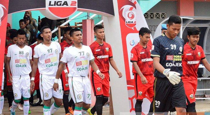 Sepak Bola Rasa Tarkam di Liga 2