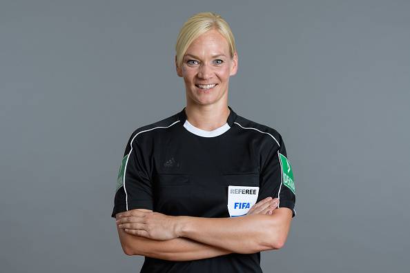 Bibiana Steinhaus, Wasit Wanita Pertama di Bundesliga