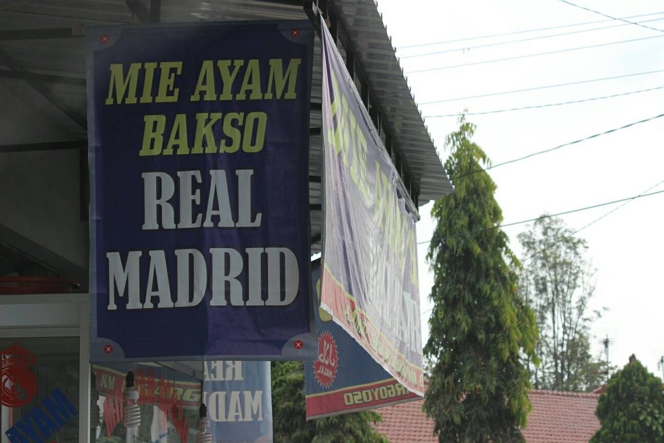 Mie Ayam dan Bakso Real Madrid. Kredit: Dokumentasi penulis