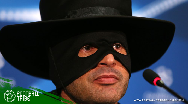 Ketika Manajer Shakhtar Donetsk Memakai Kostum Zorro di Konferensi Pers
