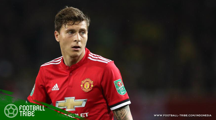 Skema Tiga Bek Tengah sebagai Cara Manchester United Memaksimalkan Victor Lindelof