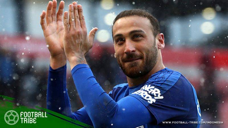 Cenk Tosun mendarat di Everton