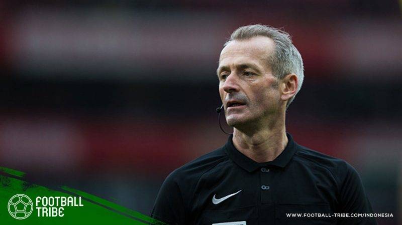 Referee Martin Atkinson