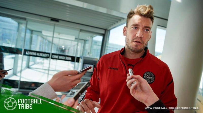 Lord Bendtner memang terlihat kesakitan