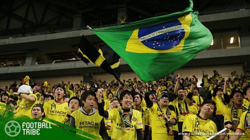 pesepak bola profesional dari Brasil yang merumput di sejumlah liga-liga Asia