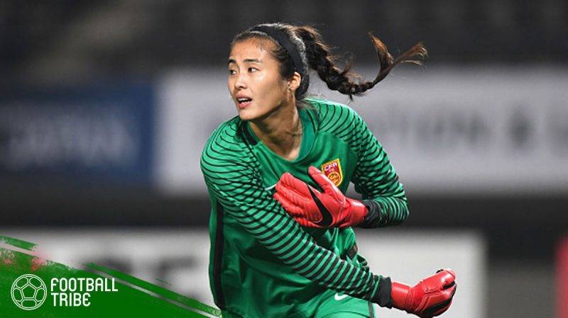 Lina lebih memilih untuk menjadi pesepak bola