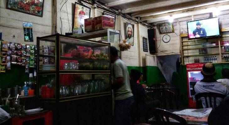 Menikmati Piala Dunia 2018 dari Warung Kopi