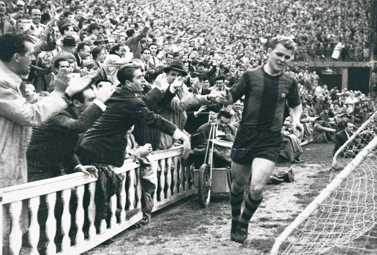 László Kubala, Legenda Tiga Negara Football Tribe Indonesia