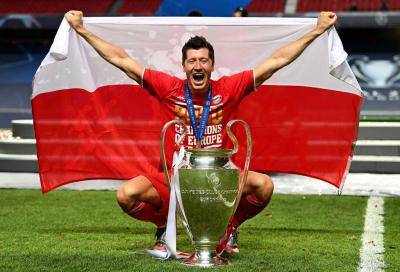 7 Tahun Robert Lewandowski Mengakhiri Khayalan Tingkat Tinggi