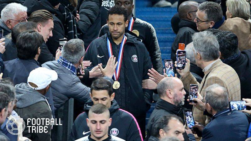 ネイマール、ファンにパンチ？タイトル逃し苛立ち隠せず…