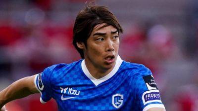 伊東純也のスタメン白紙も？ヘンク、元ヴィッセル神戸指揮官フィンク監督解任か