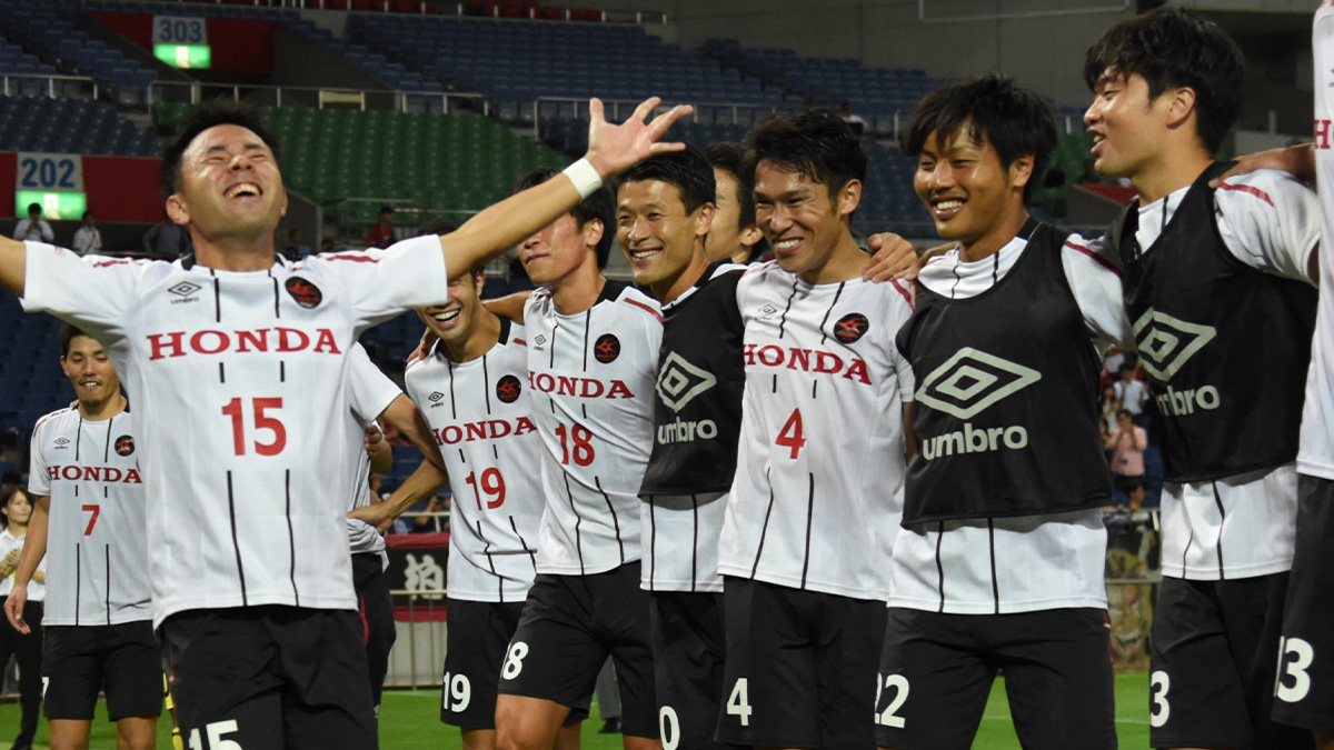 HONDA 新品　日本代表　サッカー　football L size サッカー日本代表の新ユニフォームがお披露目！ 宮本恒靖JFA会長は