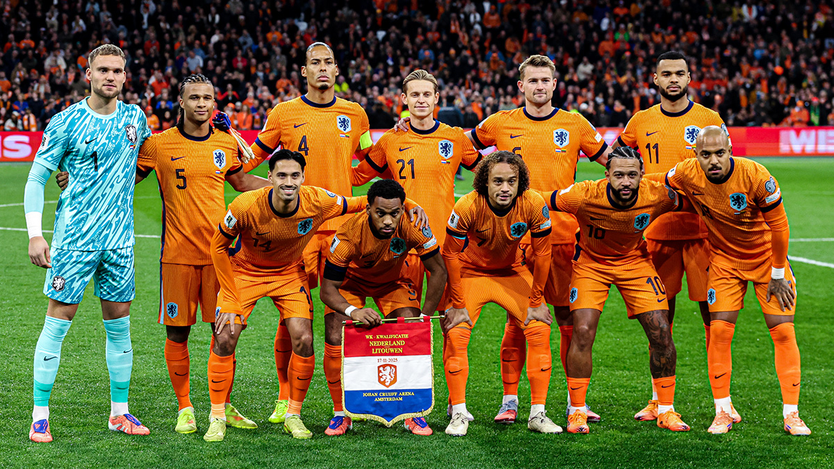 日本代表と同組。オランダ代表OBが酷評！W杯抽選会で「FIFA会長は