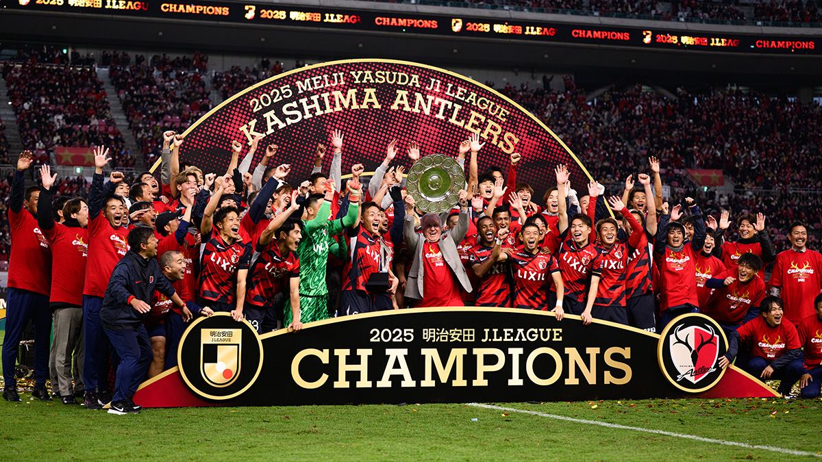 J1 鹿島アントラーズ 公式球 25J1リーグ優勝記念プリントボール（3号球